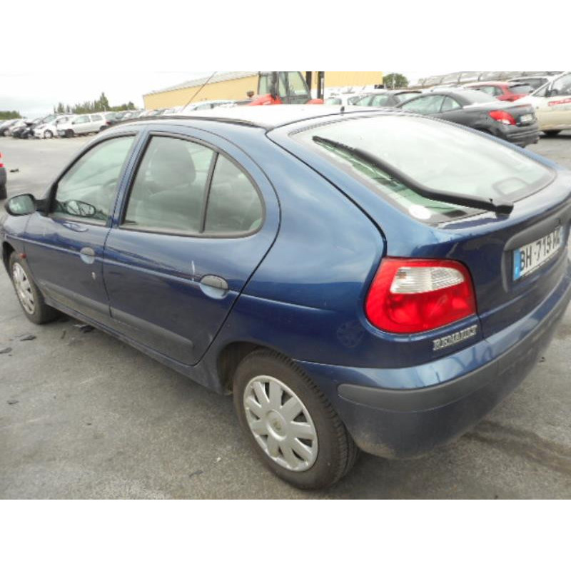 Retroviseur droit RENAULT MEGANE 1 Photo n°16