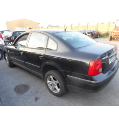 Retroviseur droit VOLKSWAGEN PASSAT 4
