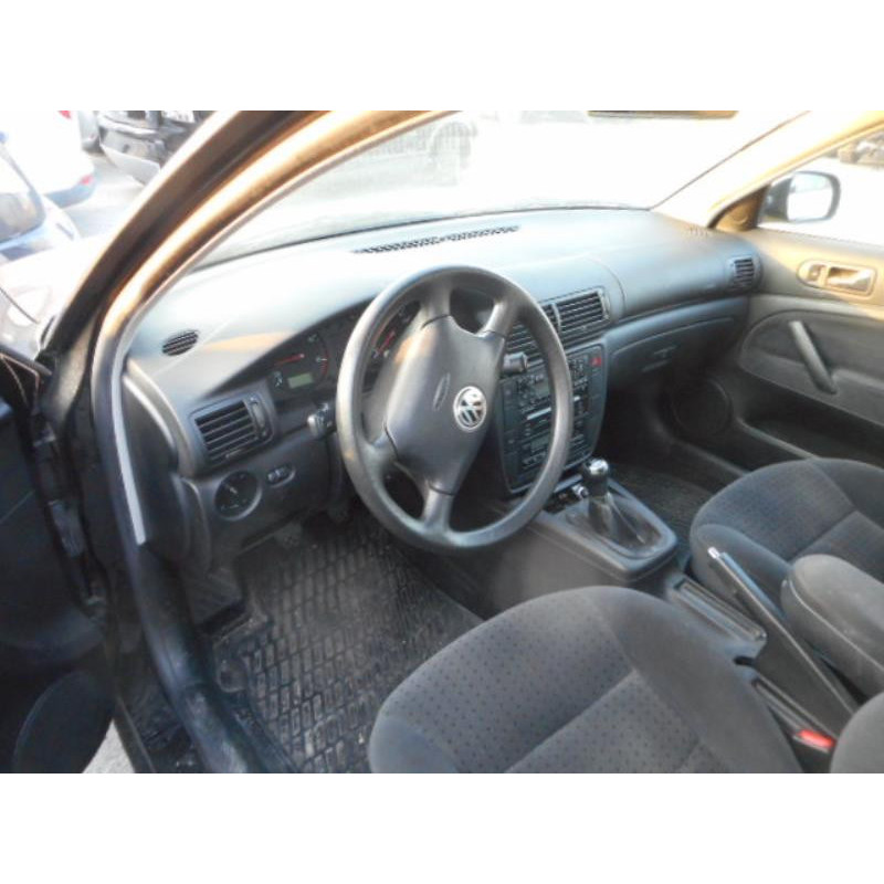 Retroviseur droit VOLKSWAGEN PASSAT 4 Photo n°18