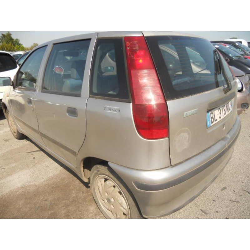 Retroviseur droit FIAT PUNTO 1 Photo n°17
