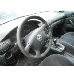Retroviseur droit VOLKSWAGEN PASSAT 4