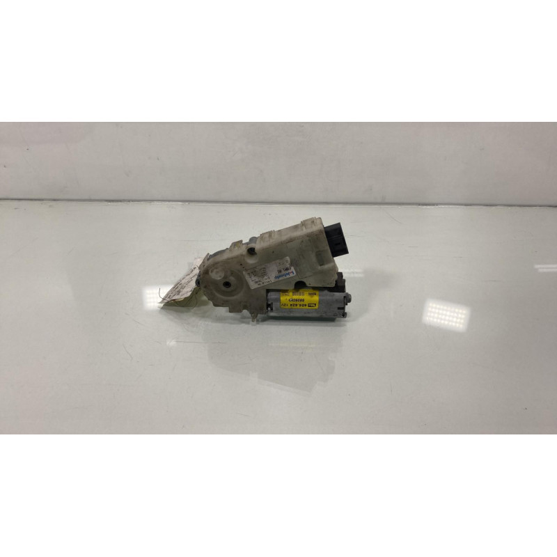 Moteur essuie glace arriere PEUGEOT 307 Photo n°1