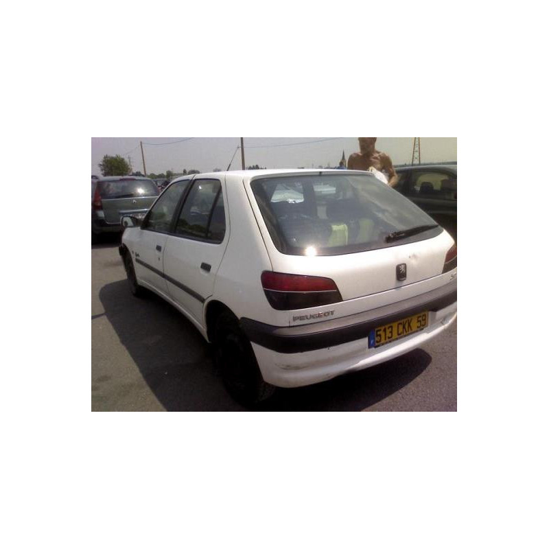 Retroviseur droit PEUGEOT 306 Photo n°15