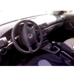 Retroviseur droit VOLKSWAGEN PASSAT 4