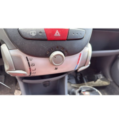 Commande de phare PEUGEOT 107