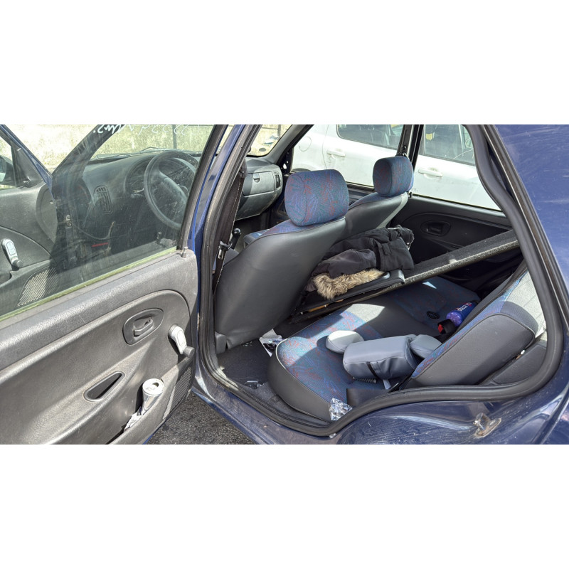 Porte avant gauche CITROEN SAXO Photo n°19