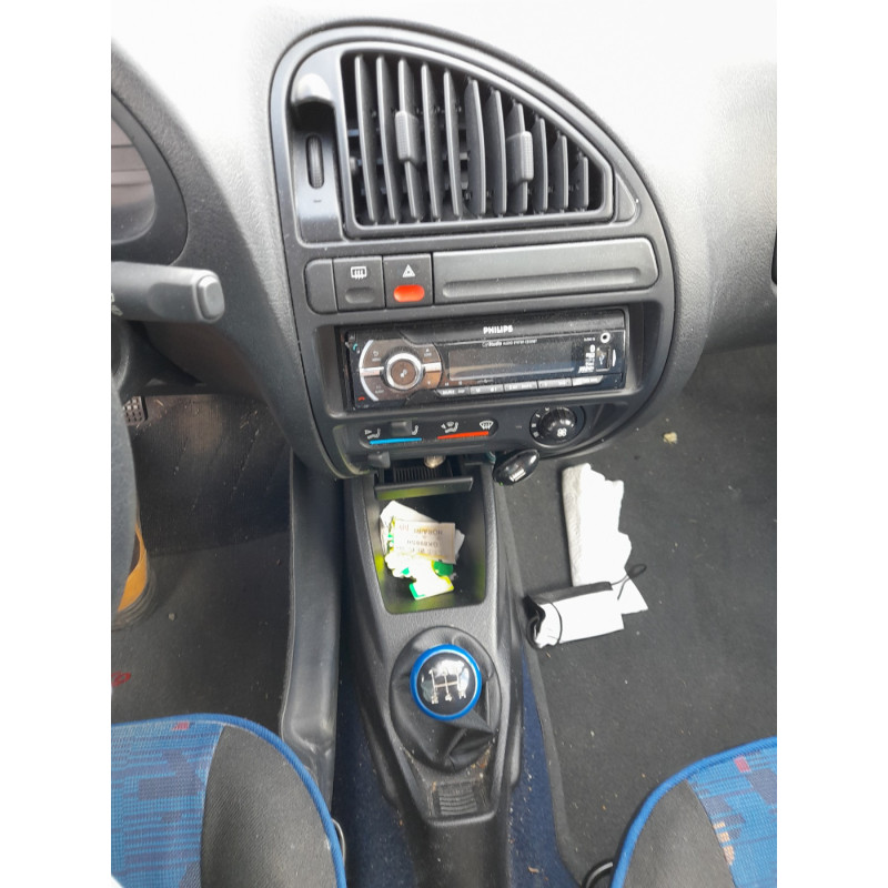 Poignee porte avant gauche CITROEN SAXO Photo n°17
