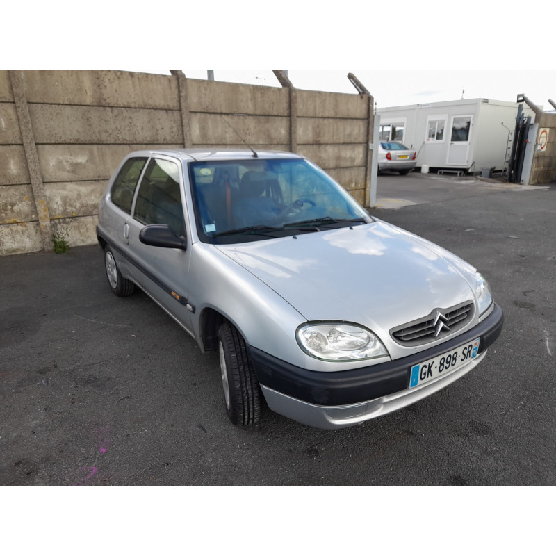 Porte avant droit CITROEN SAXO Photo n°9