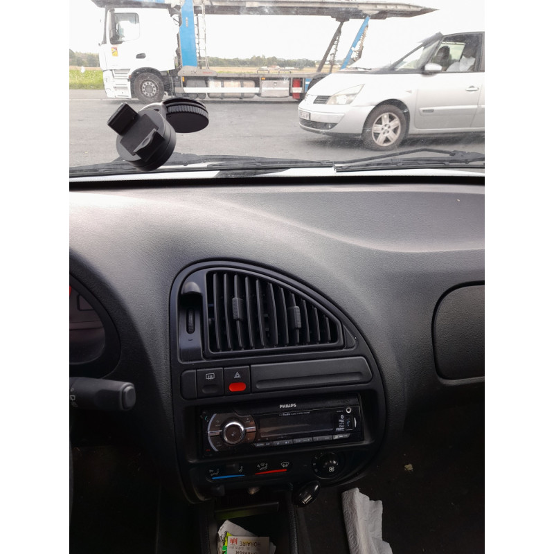 Porte avant droit CITROEN SAXO Photo n°19