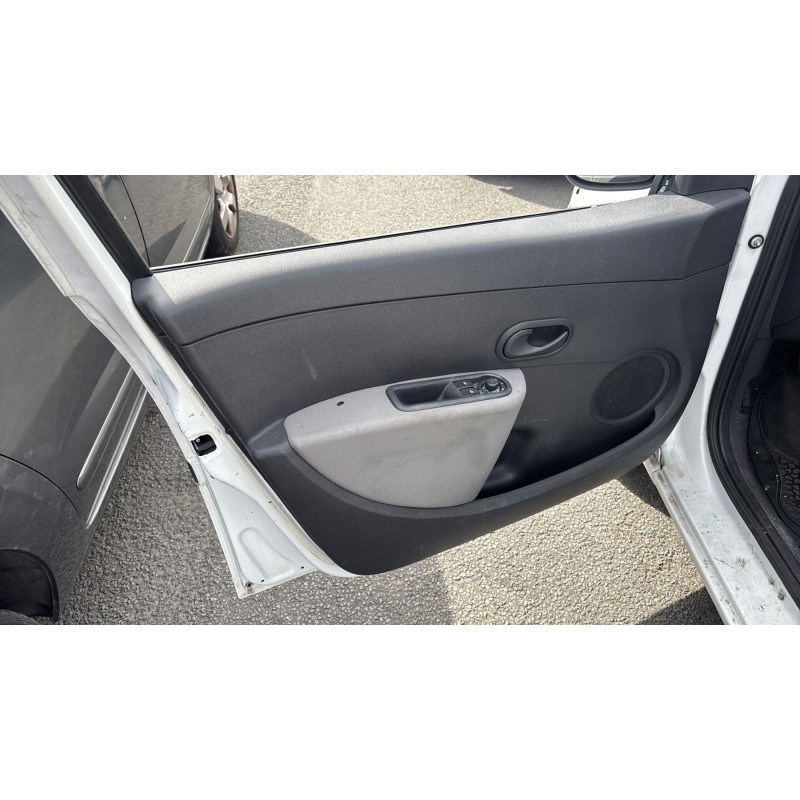 Custode arriere gauche (porte) RENAULT CLIO 3 Photo n°13