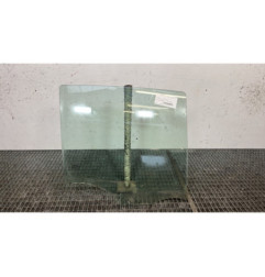 Vitre arriere droit RENAULT CLIO 3 Photo n°1