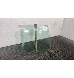 Vitre arriere droit RENAULT CLIO 3