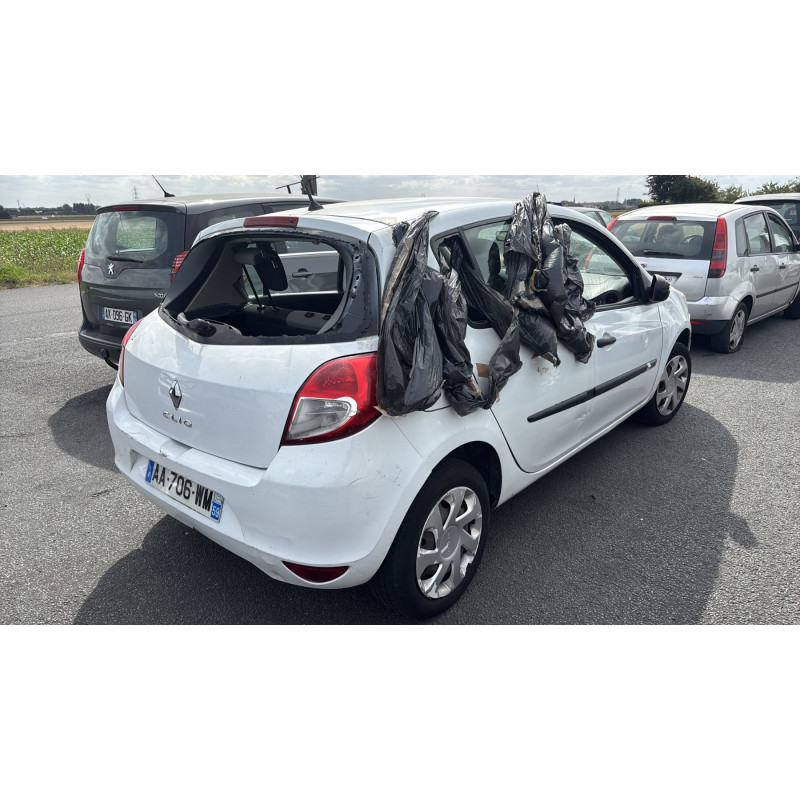 Vitre arriere droit RENAULT CLIO 3 Photo n°7