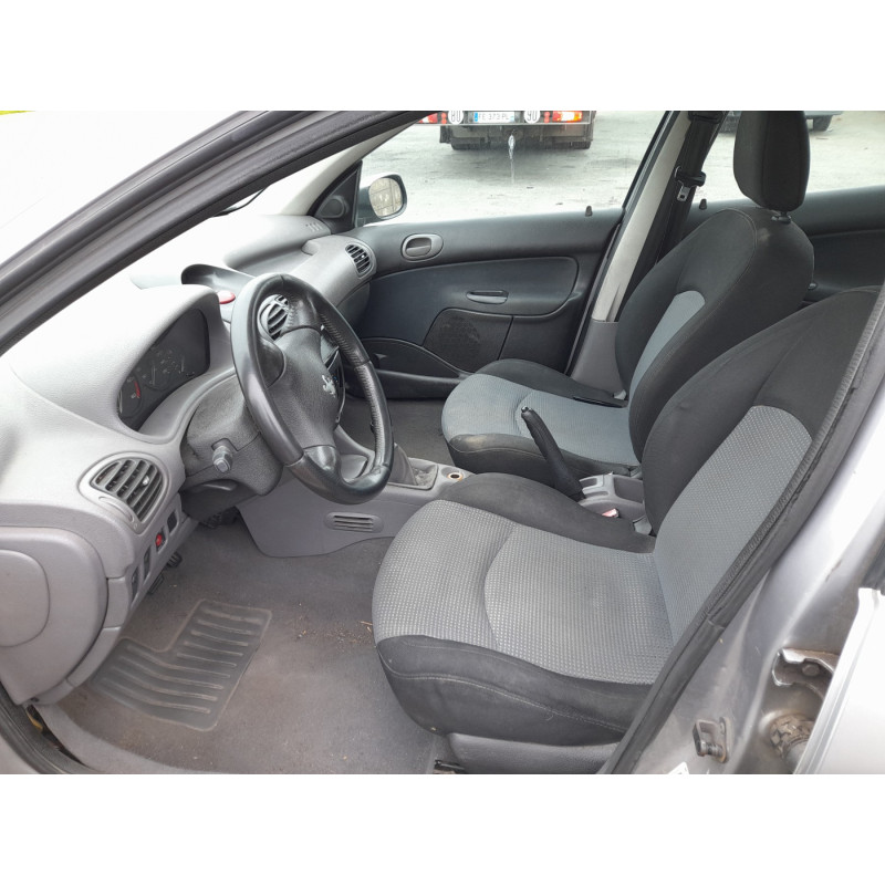 Face avant PEUGEOT 206 Photo n°6