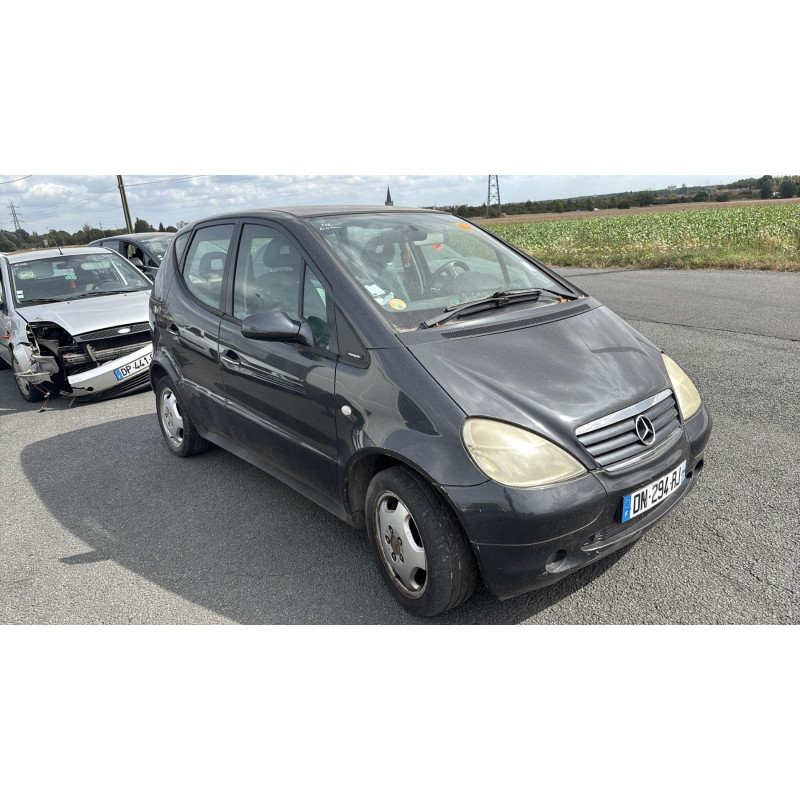 Capot MERCEDES CLASSE A 168 Photo n°8