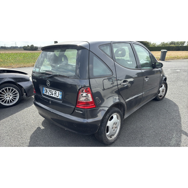 Capot MERCEDES CLASSE A 168 Photo n°9