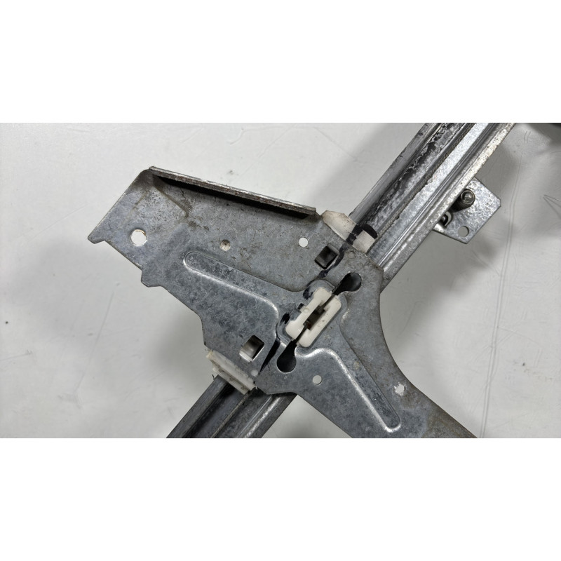 Leve vitre electrique avant gauche PEUGEOT 307 Photo n°4