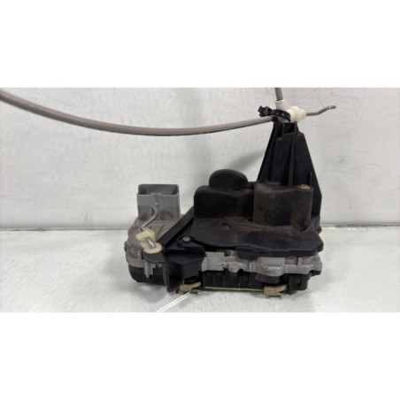Serrure avant droit PEUGEOT 307