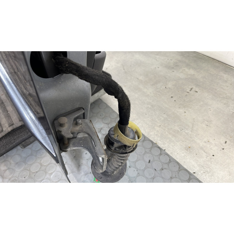 Porte avant droit CITROEN C2 Photo n°6