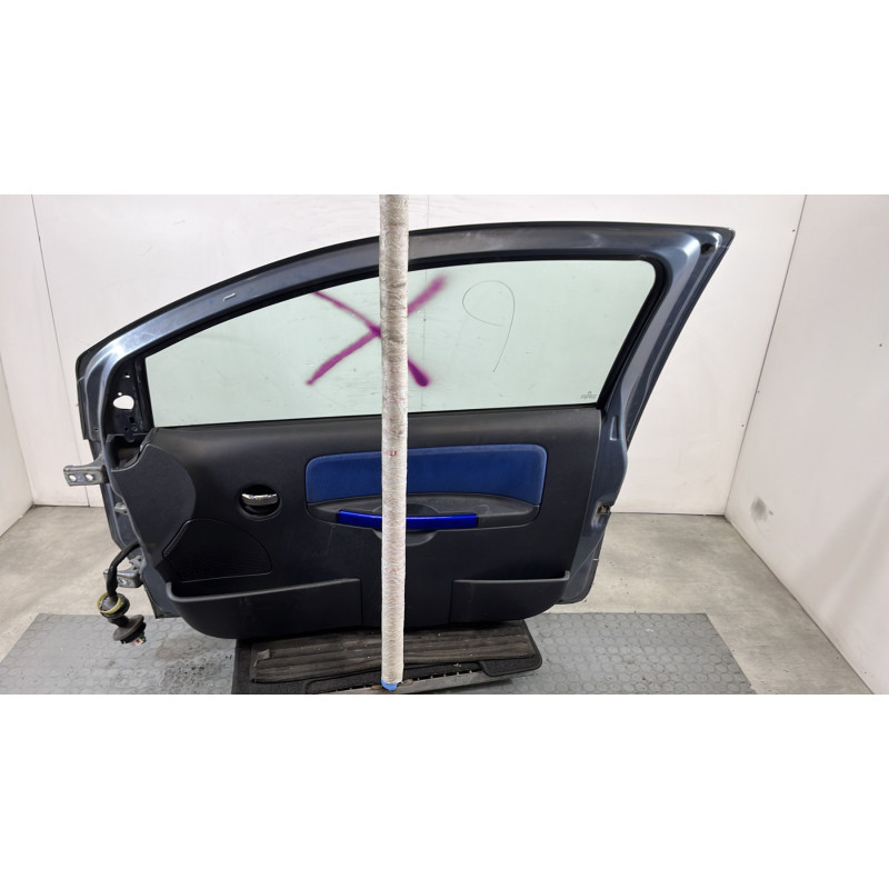 Porte avant droit CITROEN C2 Photo n°7