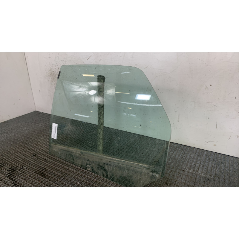 Vitre arriere gauche RENAULT SCENIC 1 Photo n°3