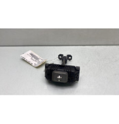 Arret de porte avant gauche MERCEDES VITO 639