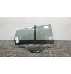 Vitre arriere droit FORD FIESTA 6 Photo n°1