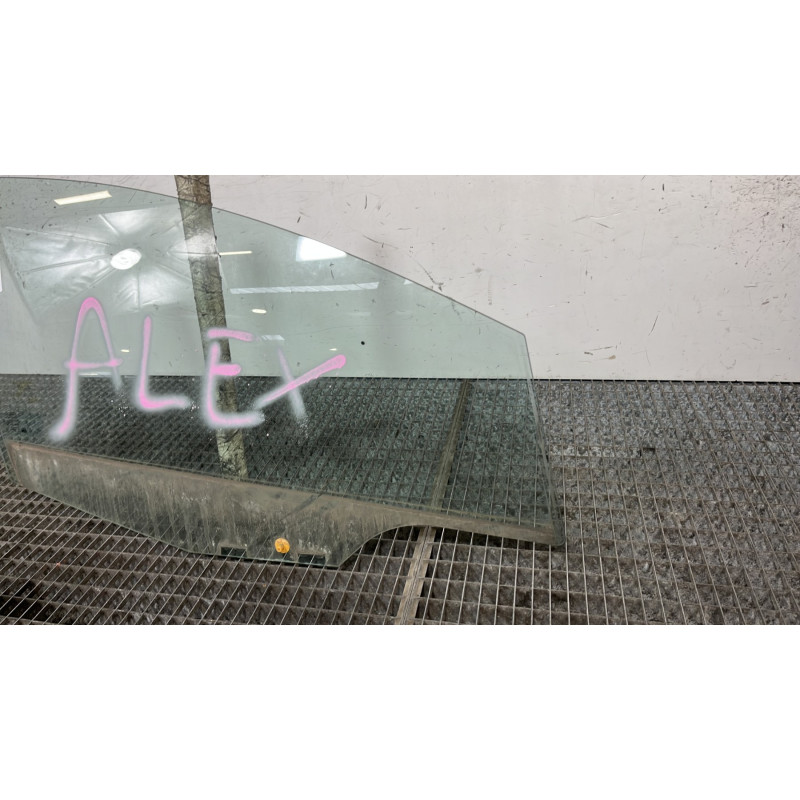 Vitre avant droit FORD FIESTA 6 Photo n°2