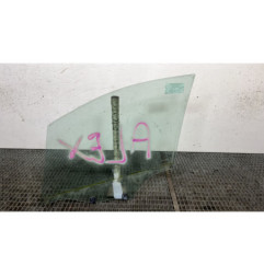 Vitre avant droit PEUGEOT 2008 1
