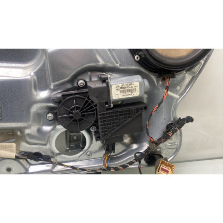 Leve vitre electrique avant droit VOLKSWAGEN POLO 4