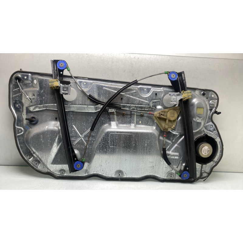 Leve vitre electrique avant droit VOLKSWAGEN POLO 4 Photo n°3