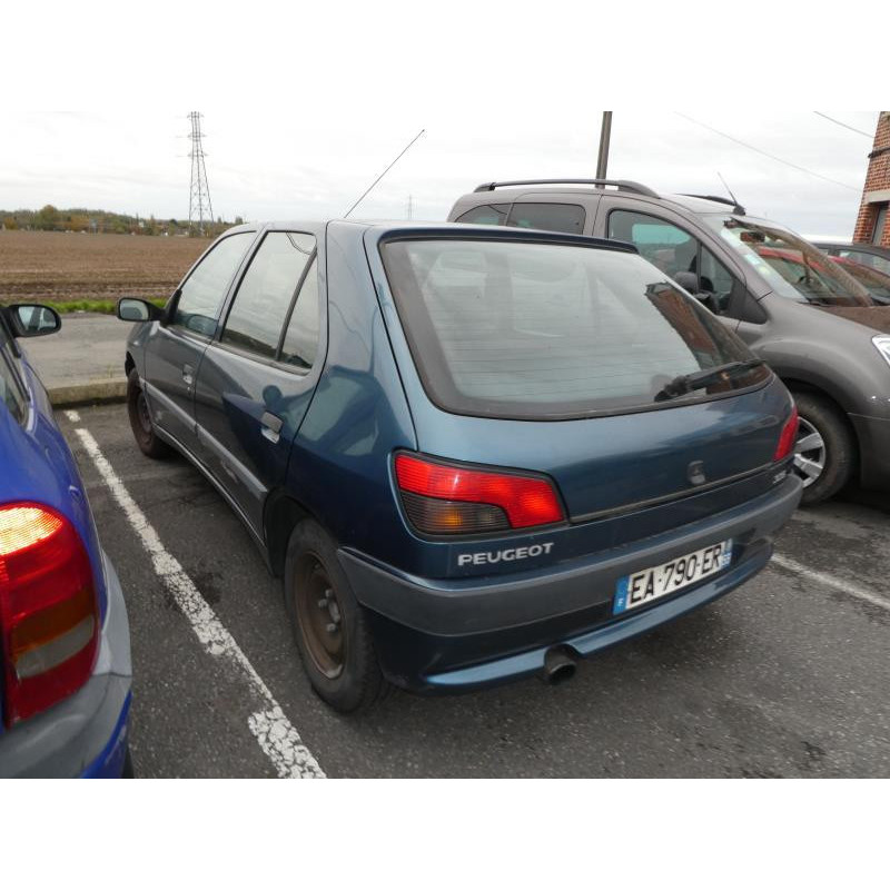 Optique avant principal droit (feux)(phare) PEUGEOT 306 Photo n°24
