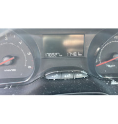Pare choc arriere PEUGEOT 208 1