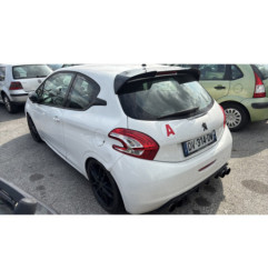 Pare choc arriere PEUGEOT 208 1