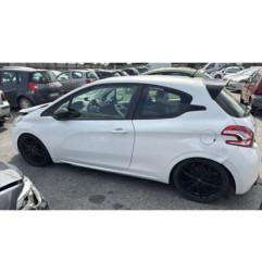 Pare choc arriere PEUGEOT 208 1