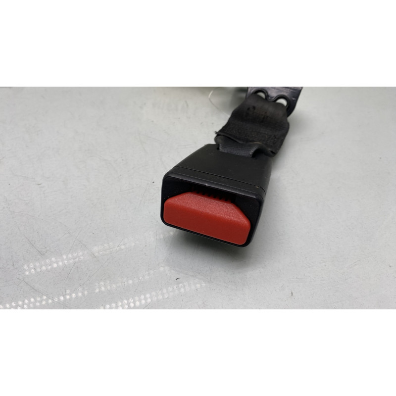 Attache ceinture arriere gauche PEUGEOT 208 1 Photo n°3