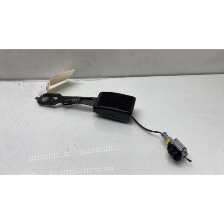 Attache ceinture avant droit PEUGEOT 208 1