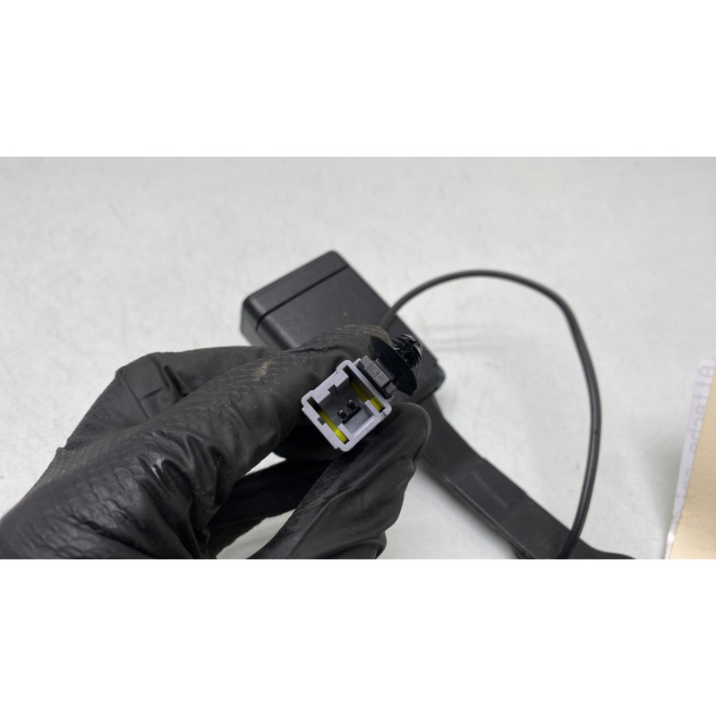 Attache ceinture avant droit PEUGEOT 208 1 Photo n°4