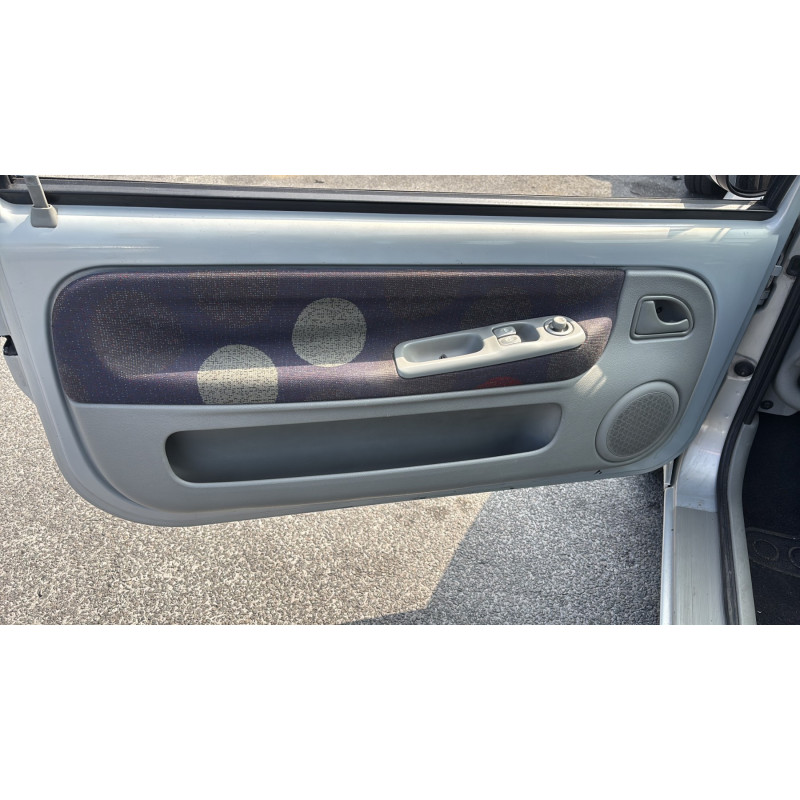 Malle/Hayon arriere RENAULT TWINGO 1 Photo n°17
