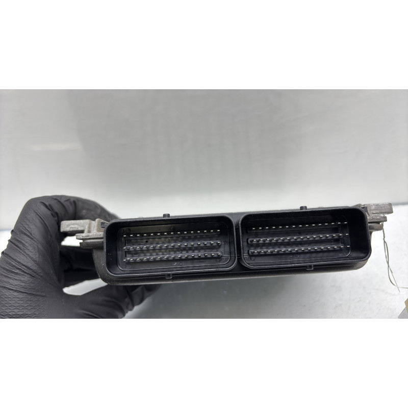 Calculateur moteur RENAULT TWINGO 1 Photo n°3