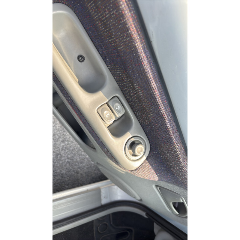 Calculateur moteur RENAULT TWINGO 1 Photo n°12