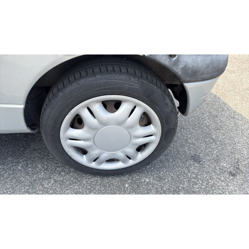 Calculateur moteur RENAULT TWINGO 1 Photo n°19