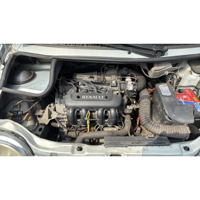 Calculateur moteur RENAULT TWINGO 1 Photo n°20