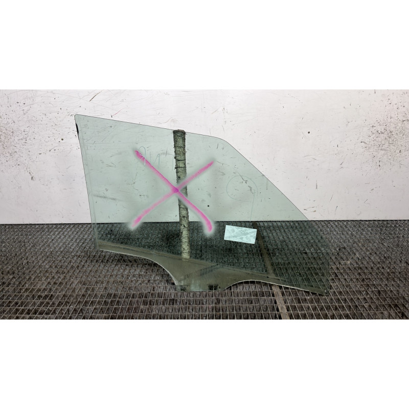 Vitre avant gauche SKODA FABIA 2 Photo n°4