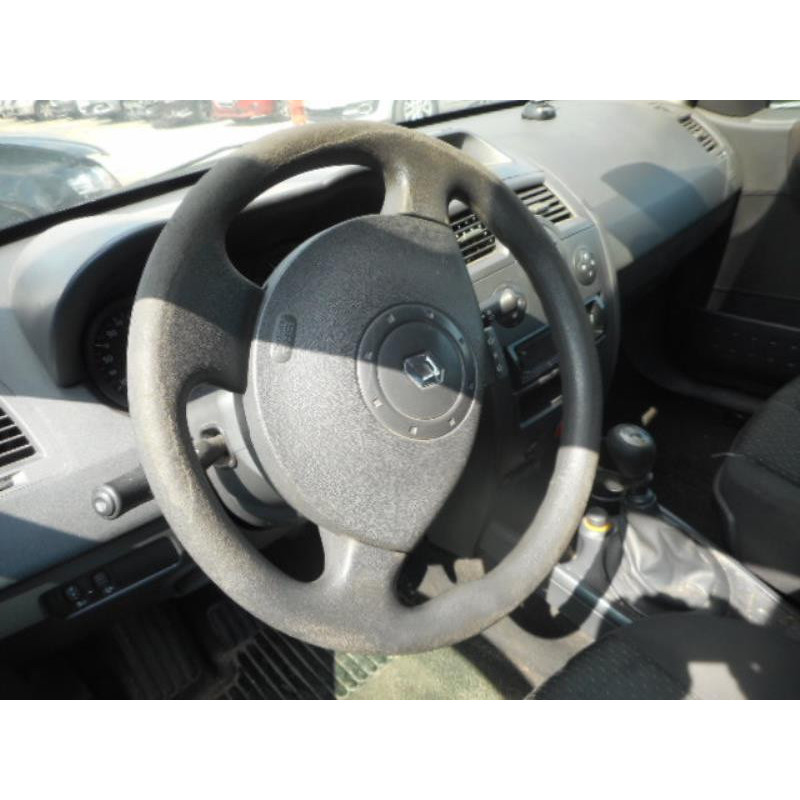 Face avant RENAULT MEGANE 2 Photo n°6