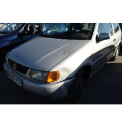 Optique avant principal droit (feux)(phare) VOLKSWAGEN POLO 3