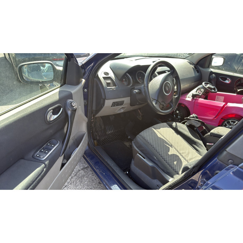 Malle/Hayon arriere RENAULT MEGANE 2 Photo n°20