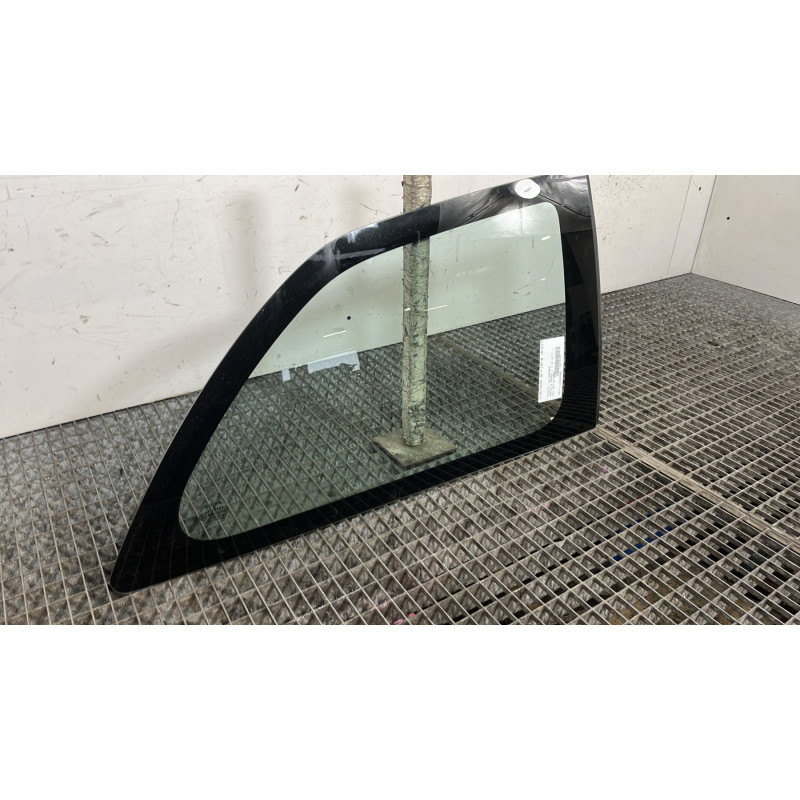Custode arriere droit TOYOTA YARIS 2 Photo n°2