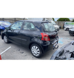 Custode arriere droit TOYOTA YARIS 2