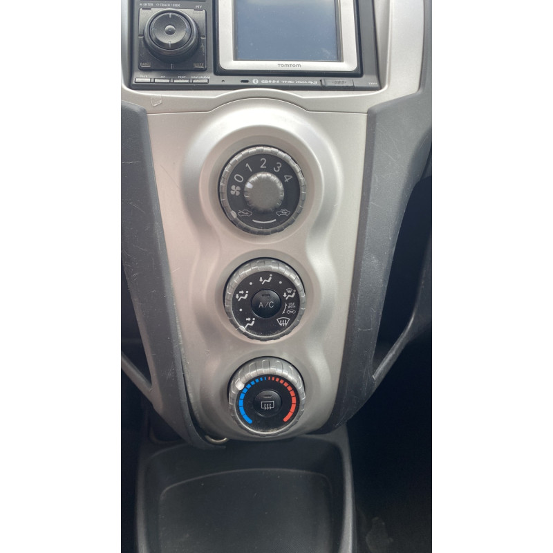Custode arriere droit TOYOTA YARIS 2 Photo n°12
